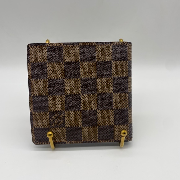 Louis Vuitton Damier Bifold Wallet - Picture 2 of 12